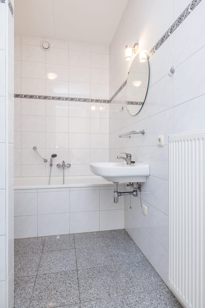 Foto 19 van Dorpstraat 107-B04