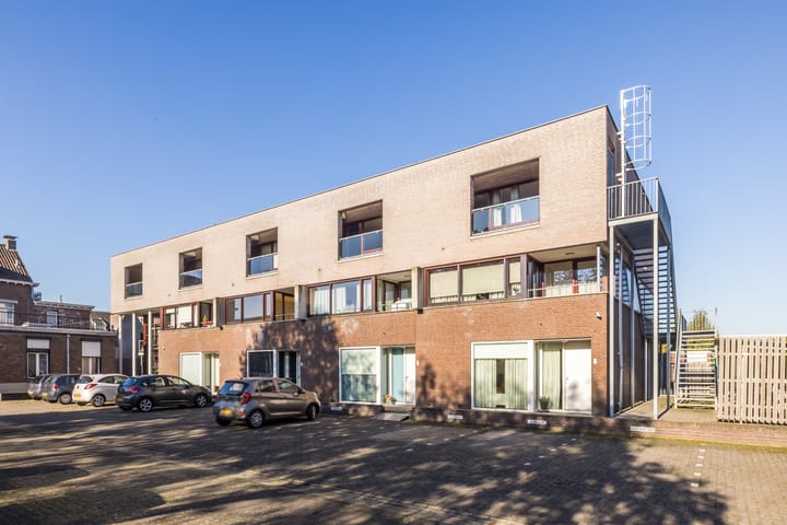 Foto 31 van Dorpstraat 107-B04