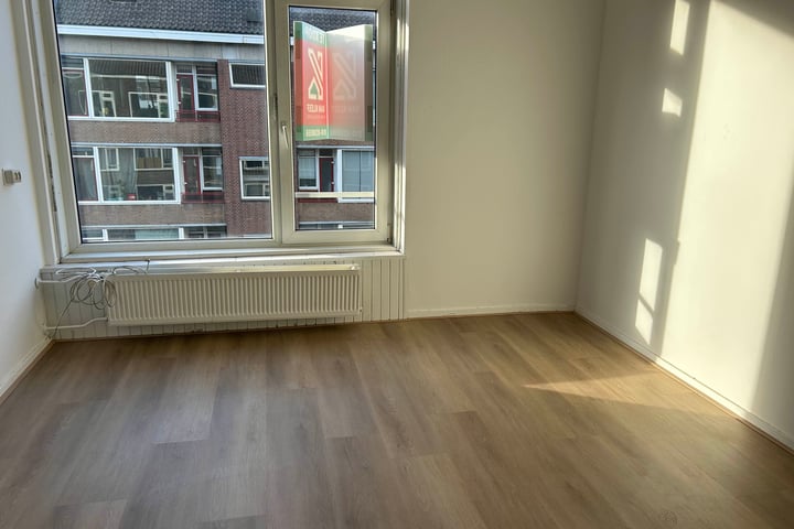 Bekijk foto 2 van Jonker Fransstraat 128-D