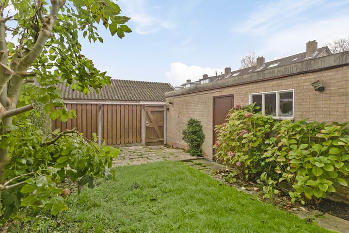 Foto 23 van van Oldenbarneveltstraat 38