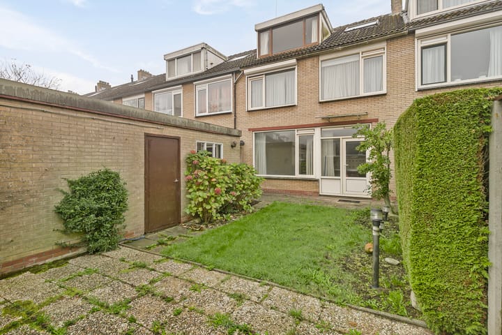 Foto 25 van van Oldenbarneveltstraat 38