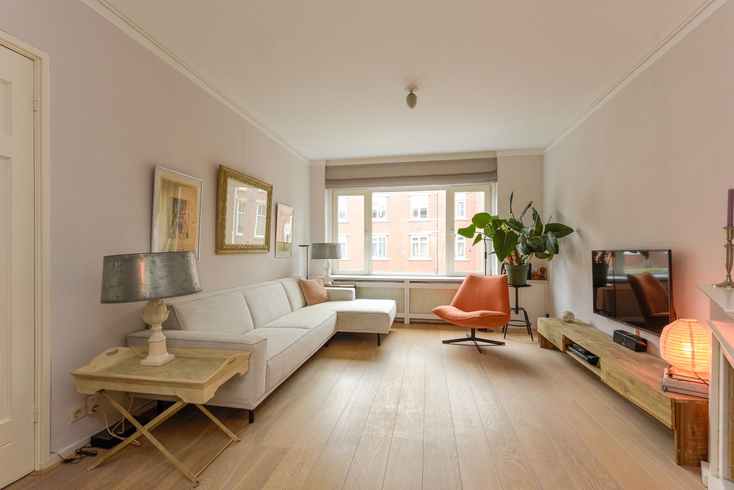 Foto 1 van Van Weede van Dijkveldstraat 15-A