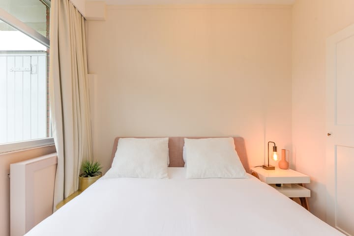 Foto 25 van Van Weede van Dijkveldstraat 15-A