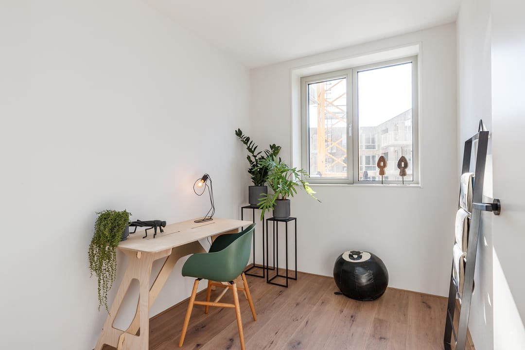 Photo 2 of Johannes van der Waalsweg 13-B