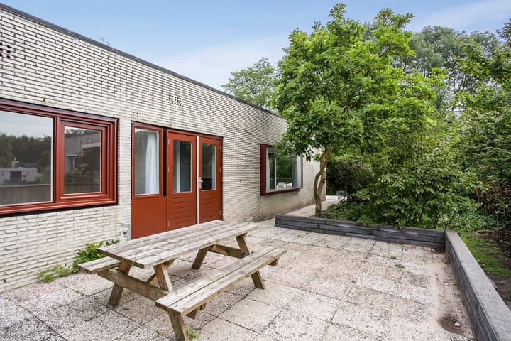 Foto 50 van Europaboulevard 57