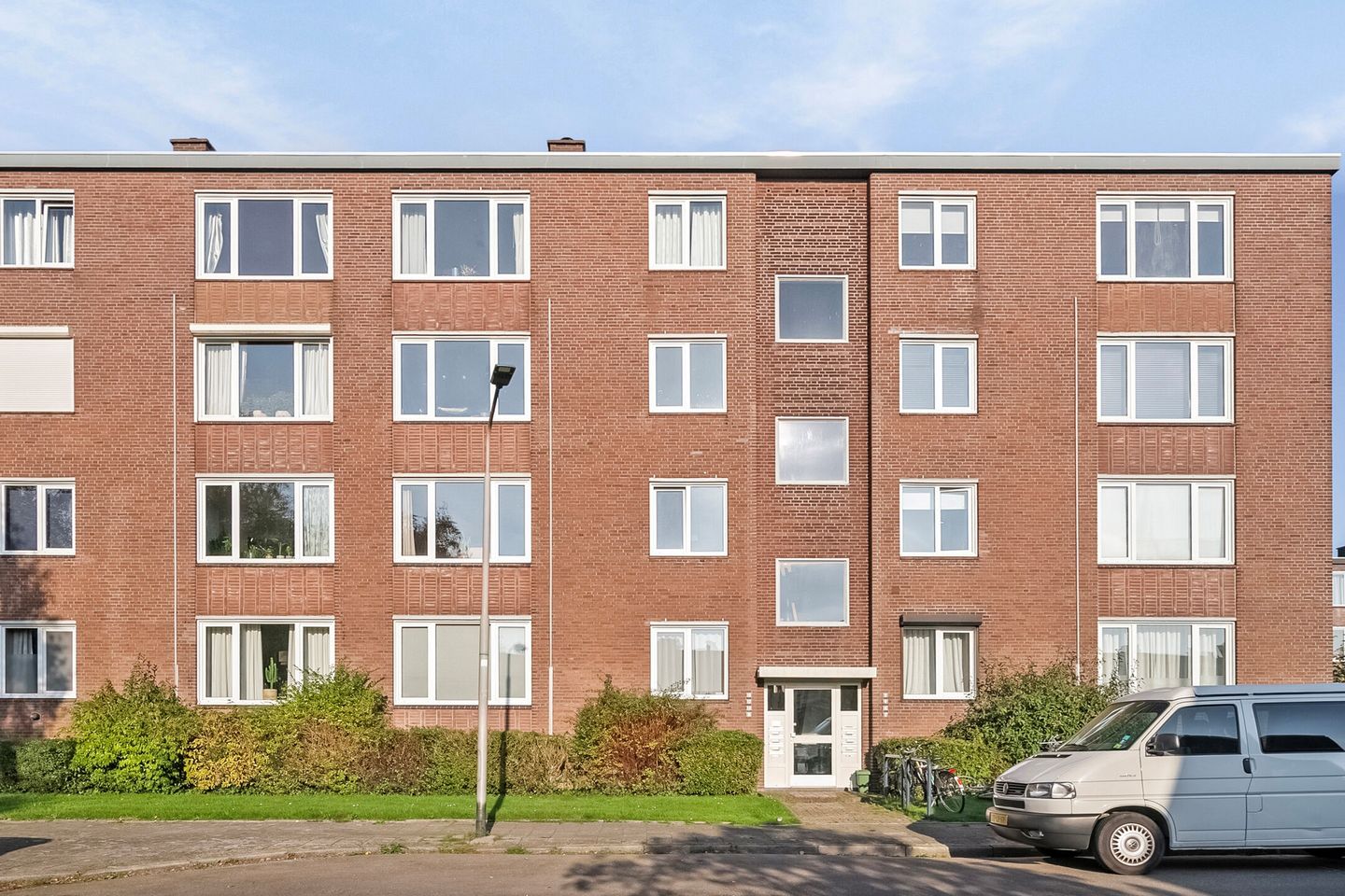 Foto 1 van Neptunusstraat 12