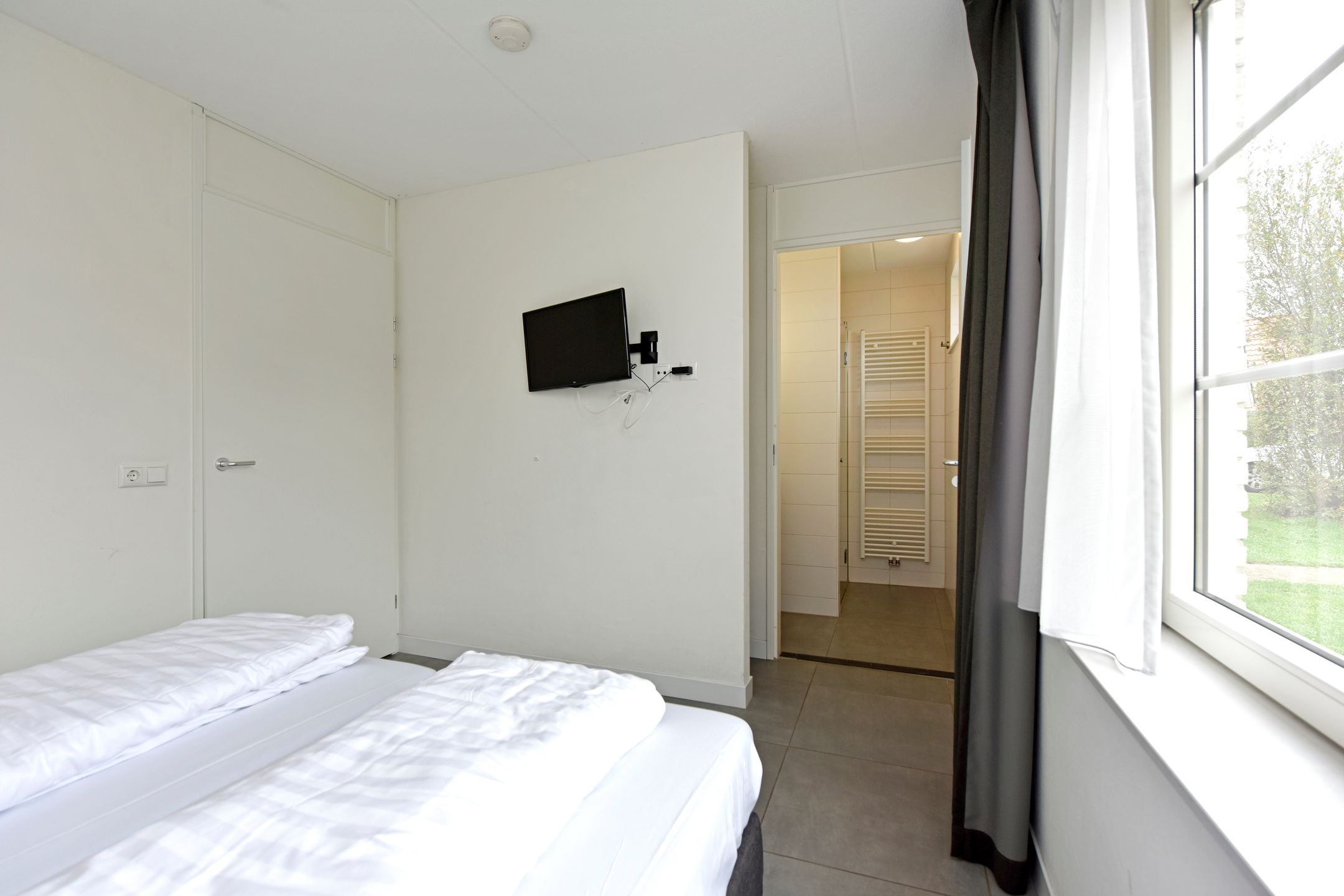 Foto 15 van Zeedijk 24-264