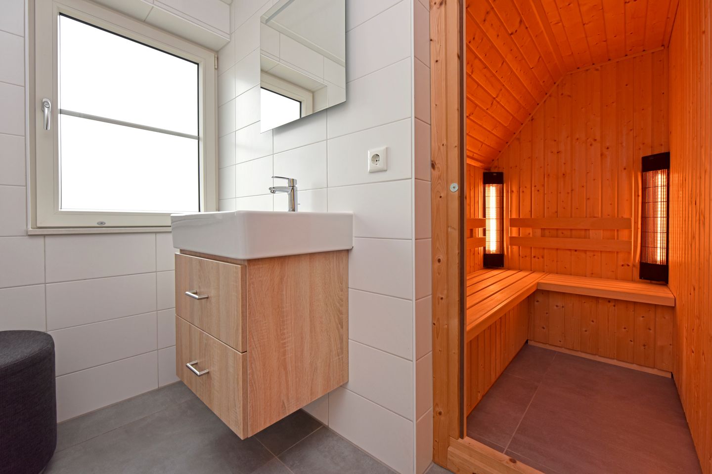 Foto 4 van Zeedijk 24-264