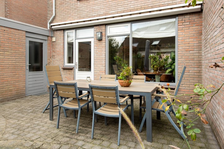 Bekijk foto 36 van Mgr Nolensstraat 55