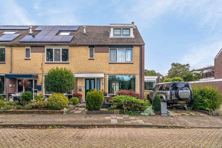 Foto 2 van Rozemarijn 137