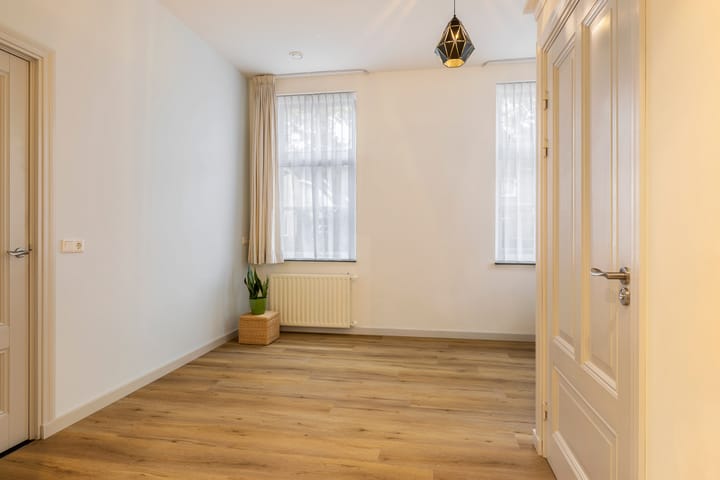 Foto 10 van Schoolstraat 7