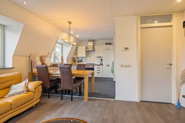 Foto 27 van Schoolstraat 7