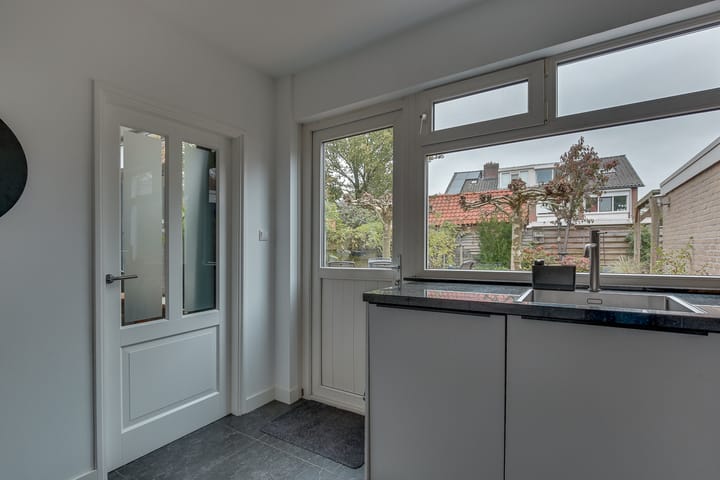 Foto 13 van de Maat 24