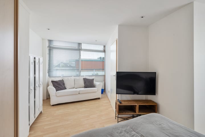 Foto 40 van George de Vosstraat 17