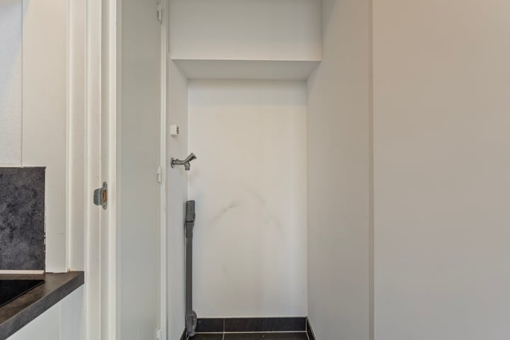 View photo 11 of Koningsplein flat 109-E