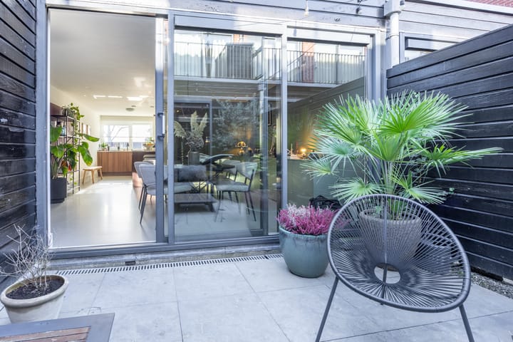 Photo 15 of Singerstraat 23