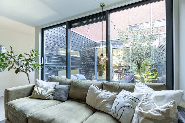 Photo 19 of Singerstraat 23