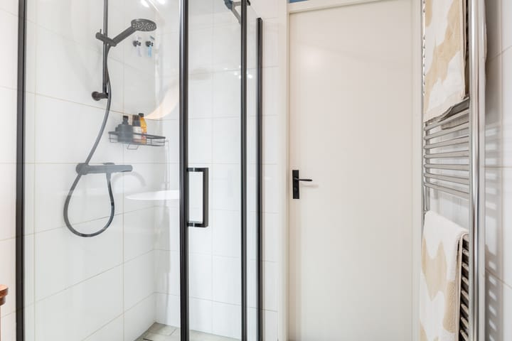 Photo 28 of Singerstraat 23