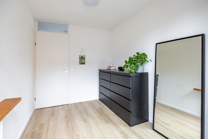 Photo 33 of Singerstraat 23