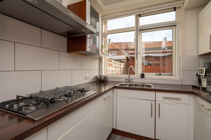 Photo 7 of Duiventorenstraat 38