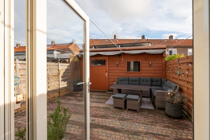 Photo 8 of Duiventorenstraat 38