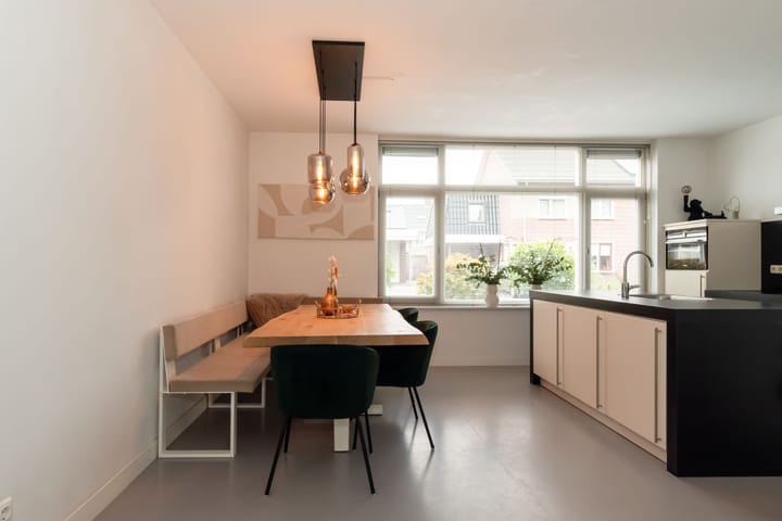 Foto 8 van Madeliefje 13