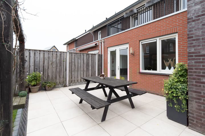 Foto 35 van Madeliefje 13