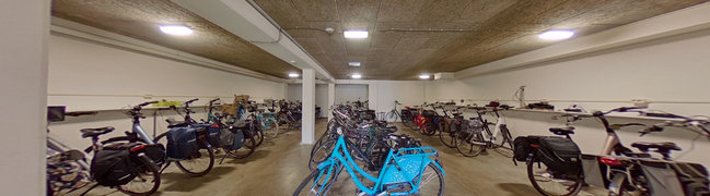 View 360° photo of garage of van Gelderplantsoen 33