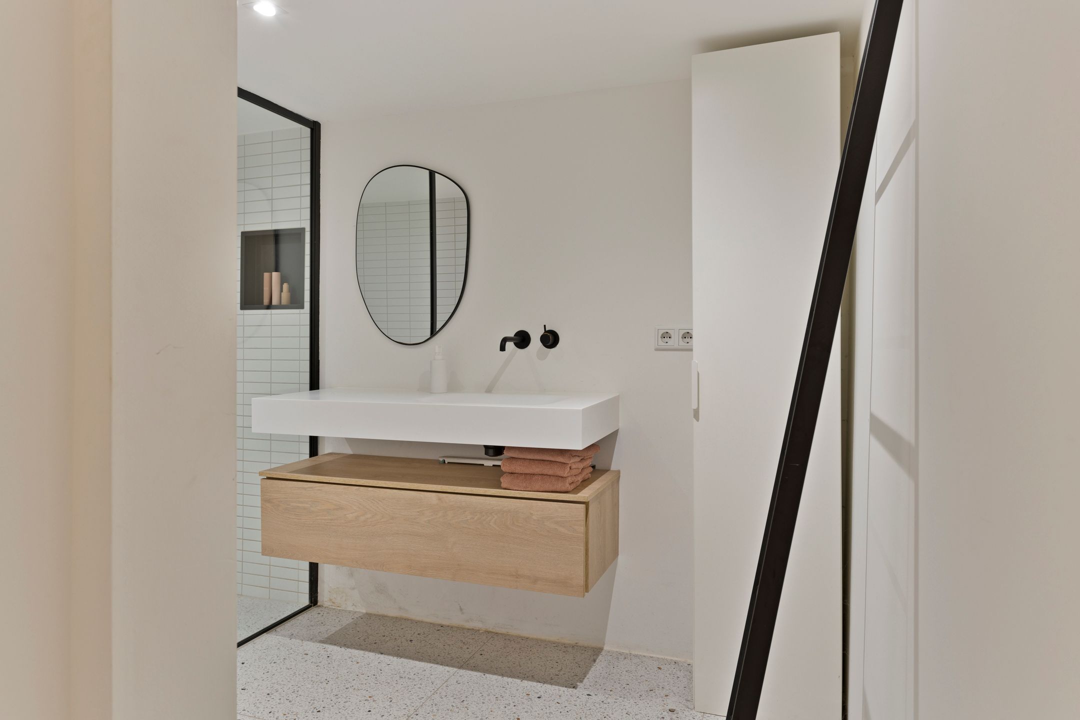 Photo 48 of St. Antonielaan 171