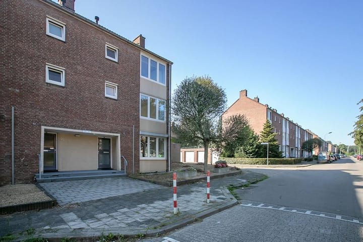 Foto 7 van Opalinestraat 37