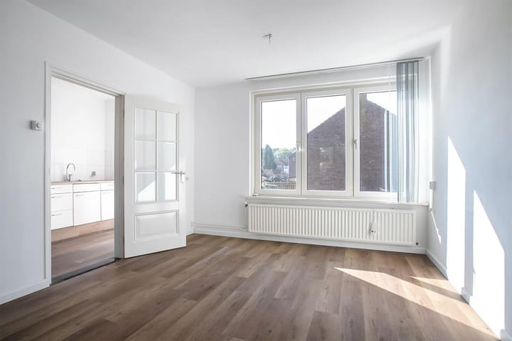 Foto 16 van Opalinestraat 37