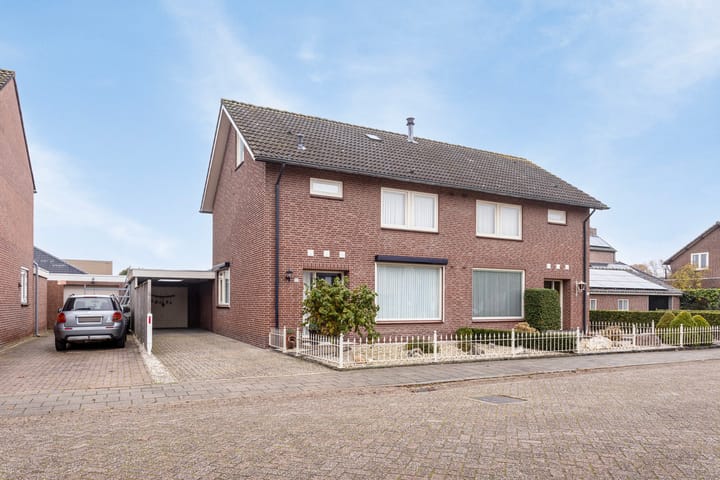 Foto 2 van Esdoornlaan 53