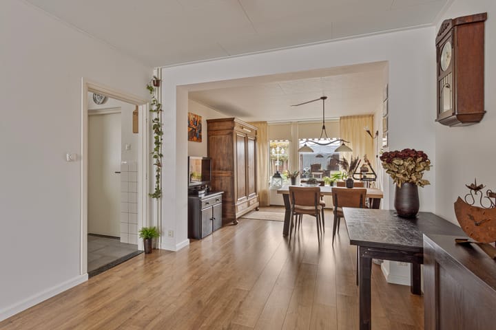 Foto 8 van Esdoornlaan 53