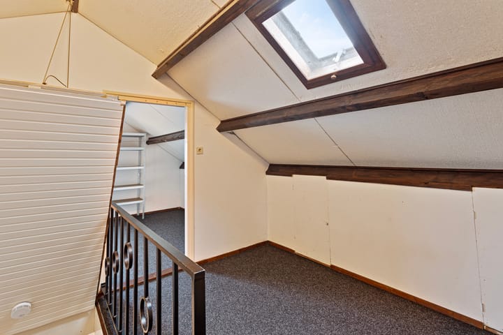 Foto 25 van Esdoornlaan 53