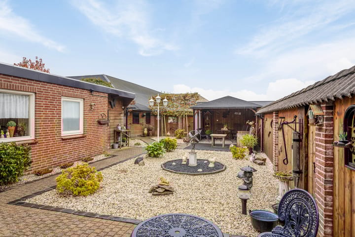 Foto 29 van Esdoornlaan 53