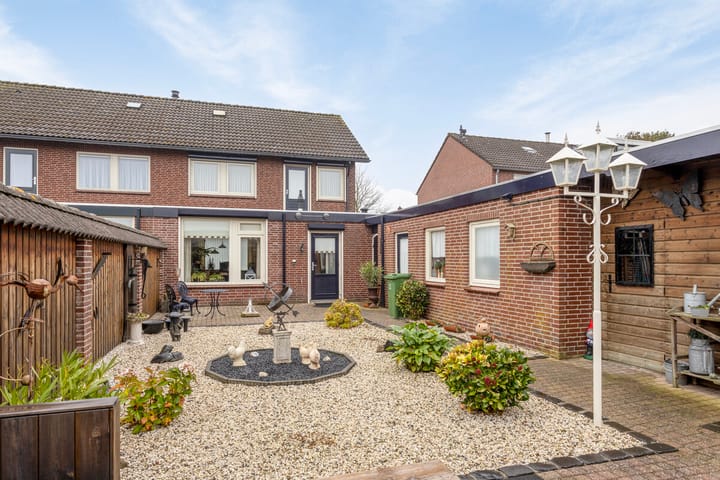 Foto 32 van Esdoornlaan 53