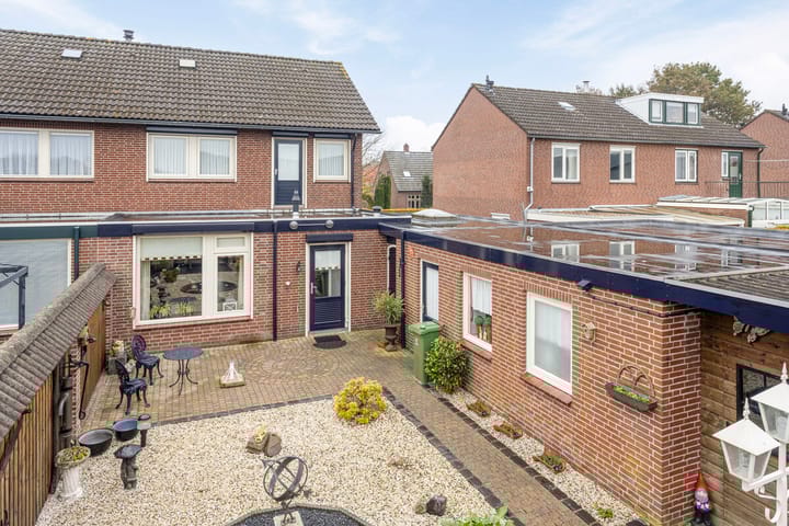 Foto 33 van Esdoornlaan 53