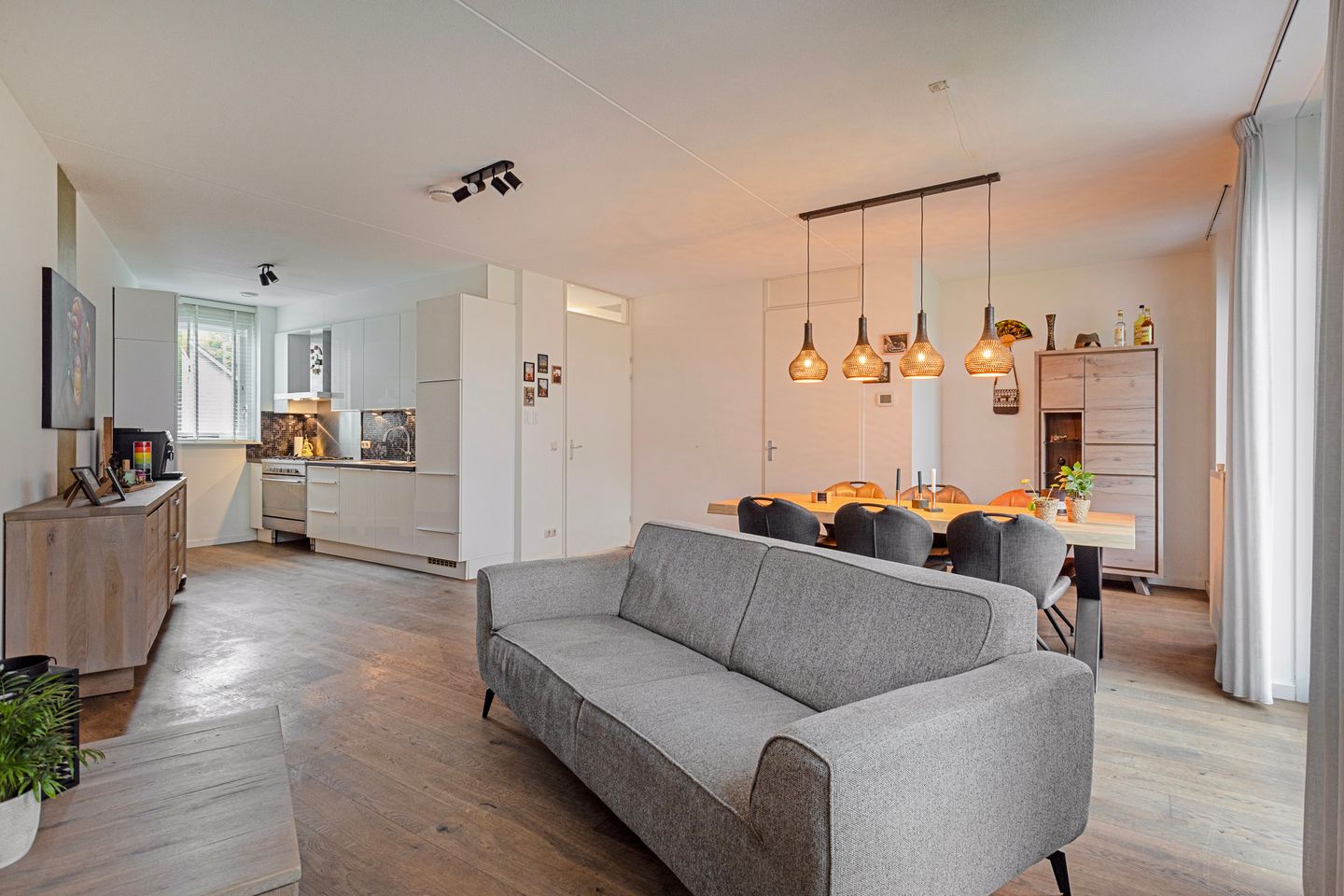 Photo 4 of Dora Ebbenhof 11