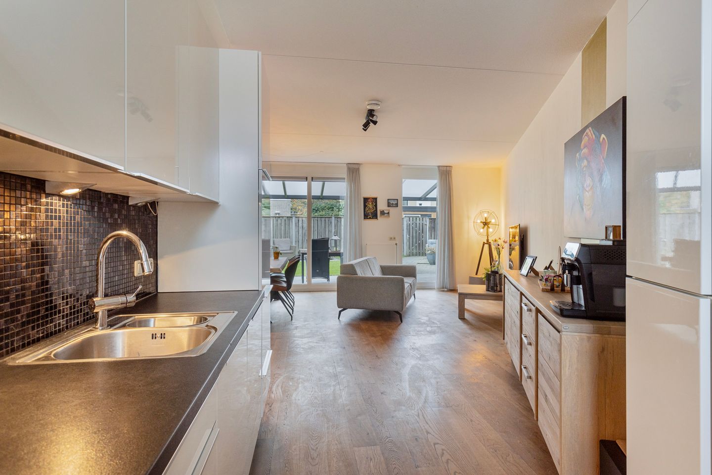 Photo 10 of Dora Ebbenhof 11