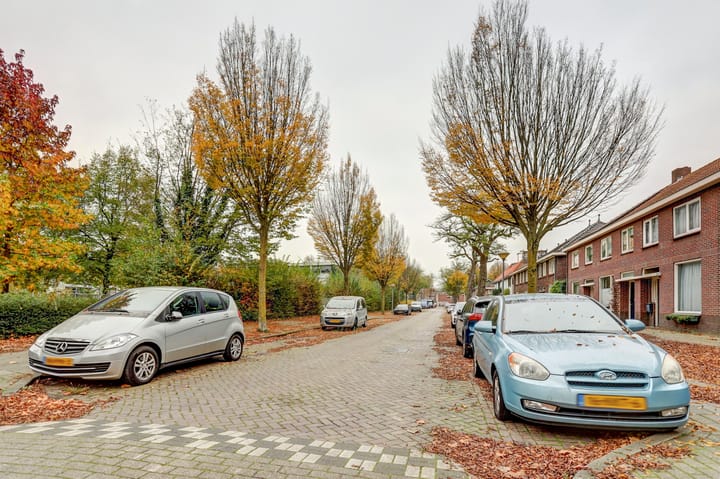 Foto 33 van Christinastraat 191