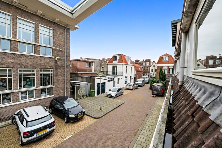 View photo 24 of Van Slingelandtstraat 13