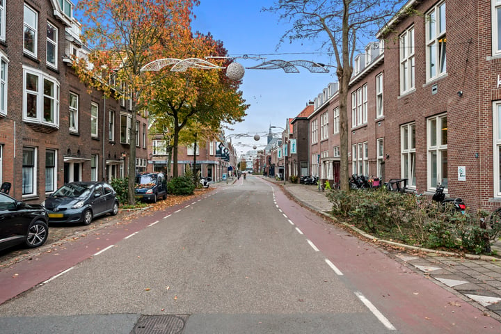 View photo 40 of Van Slingelandtstraat 13