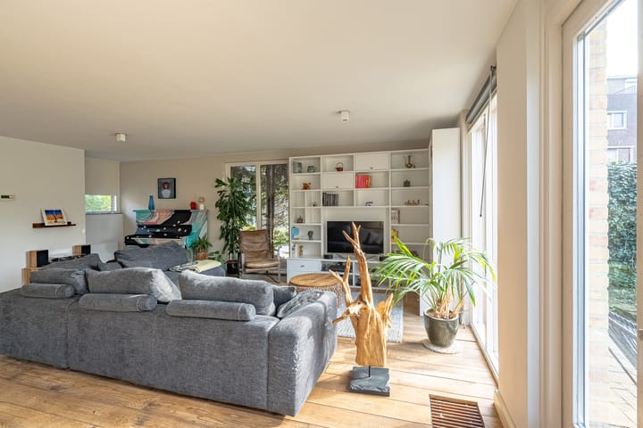 Foto 16 van Jonkvrouw van Naaldwijklaan 34