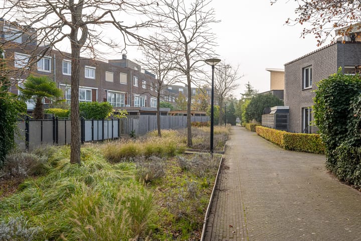 Foto 44 van Jonkvrouw van Naaldwijklaan 34