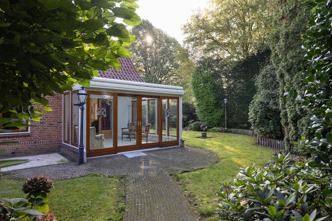 Photo 23 of Nassaustraat 3