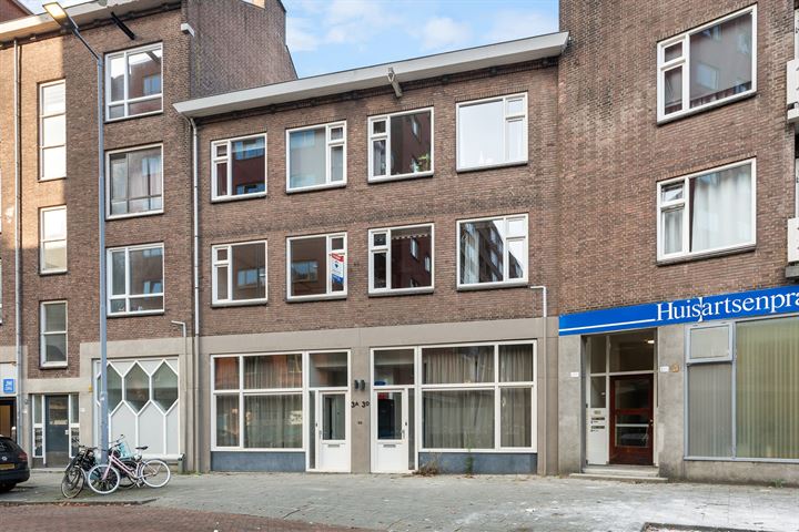 View photo 1 of Bredestraat 3-B