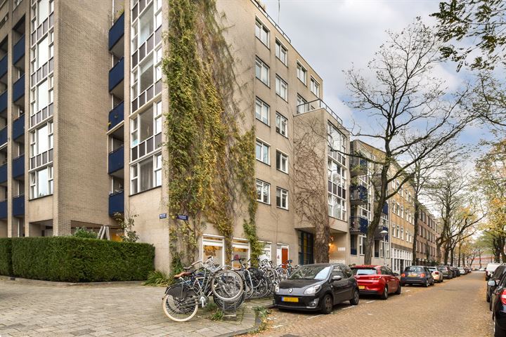 Bekijk foto 3 van IJselstraat 32-G