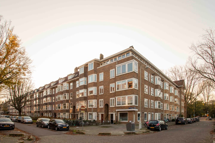 View photo 27 of Van Walbeeckstraat 103-3