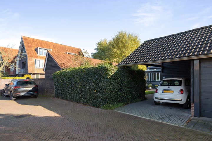 Foto 24 van van Goghstraat 24