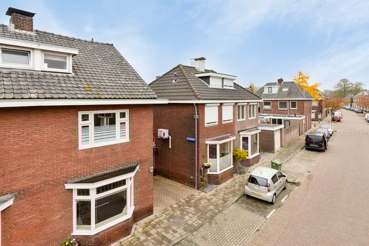 Foto 4 van Van Riebeekstraat 79